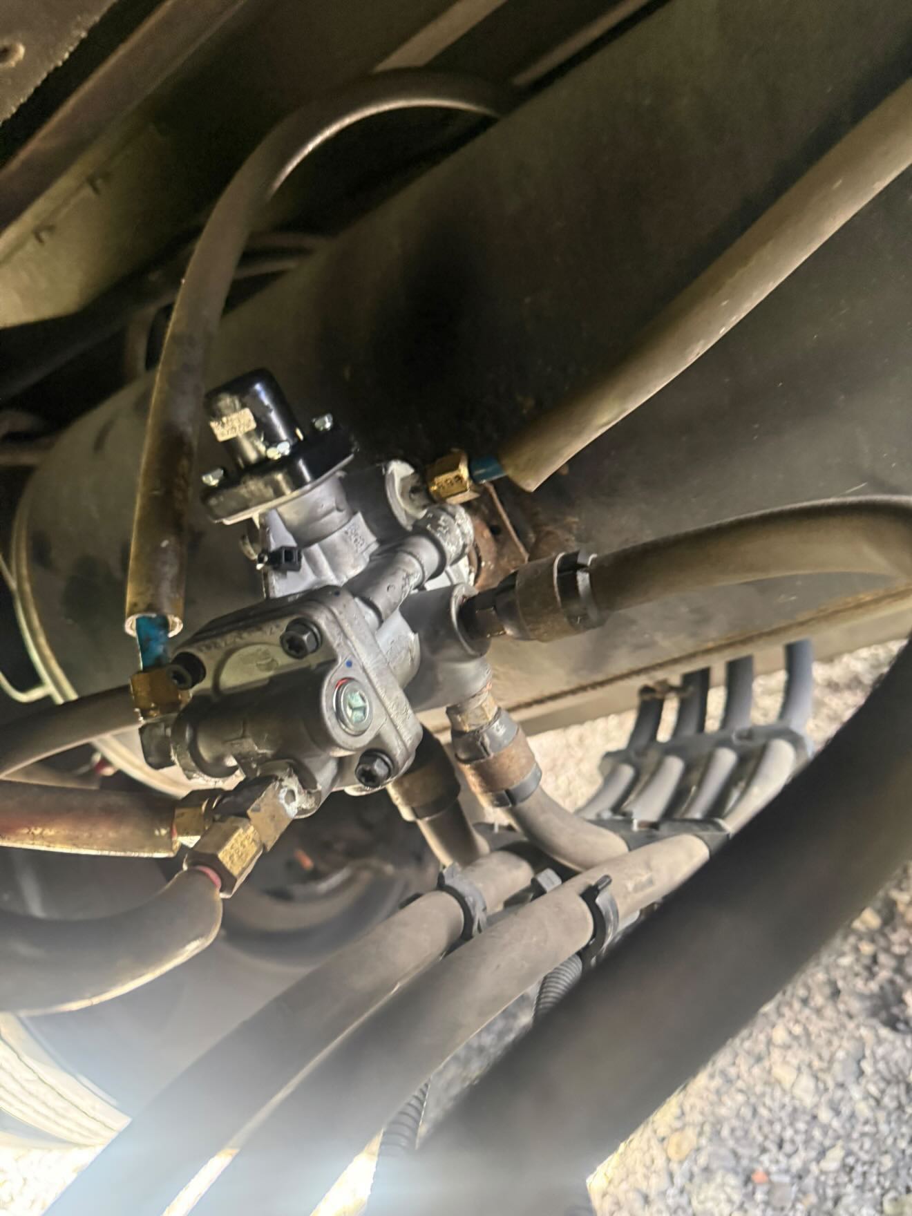 SR-5 brake valve serviced under a truck